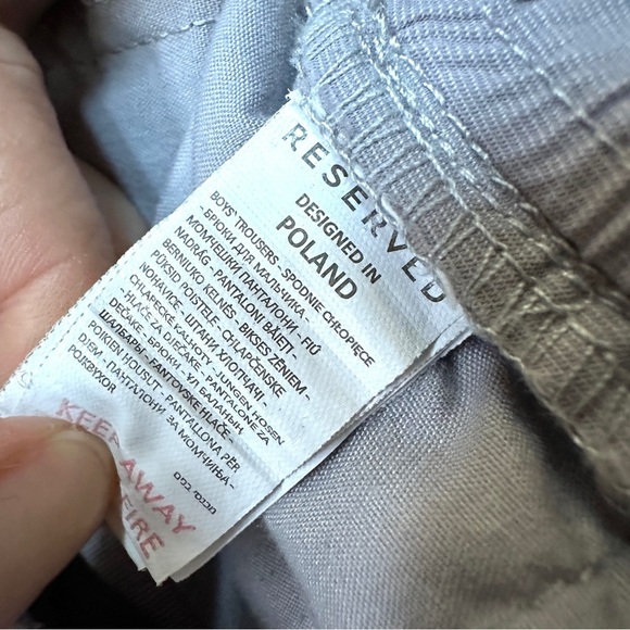 ⭐️ 5 for $25 RESERVED Kids Gray Cargo Pants Reflective Pockets Size 5-6 Yrs - Picture 7 of 8